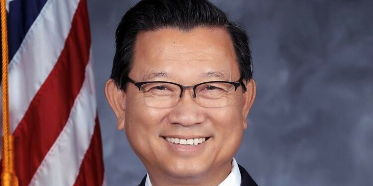 California county supervisor admits to accepting over $550K in bribes, feds say