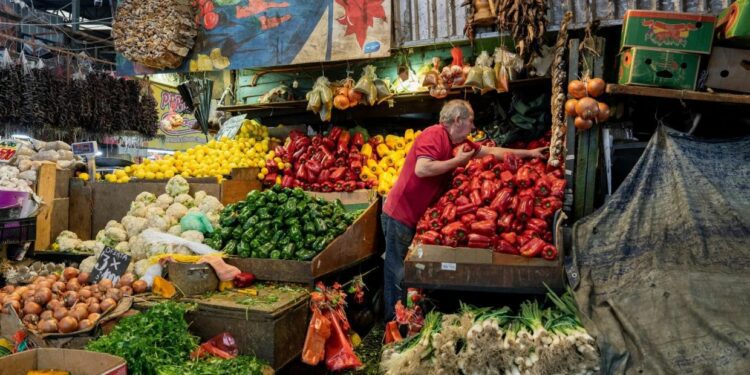 Chile maintains top Latin American rating as S&P raises outlook