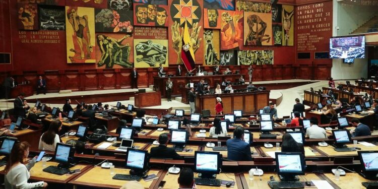 Comienza juicio político contra ministra del Interior de Ecuador por crisis de seguridad