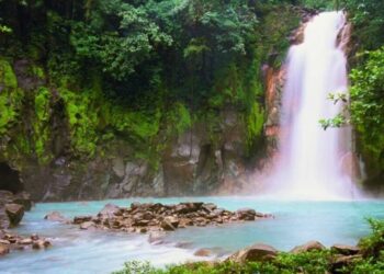 Country with beautiful beaches named friendliest place in the | America | Travel