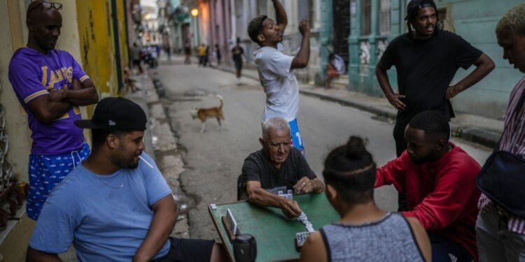 Cuba blackout: 7 dead after storm hits island