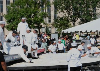 D.C. celebrates Hispanic Heritage Month with the world’s largest pupusa