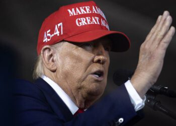 Donald Trump says he'll make a campaign stop in Colorado, will speak at a rally in Aurora