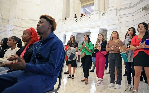 Event at Arkansas Capitol highlights teen experiences with mental health concerns | The Arkansas Democrat-Gazette