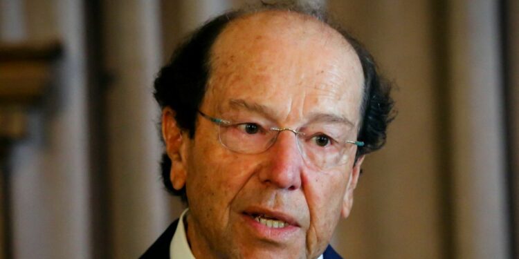 Expresidente de Ecuador asegura que le corresponde a la comunidad internacional tomar medidas contra Maduro