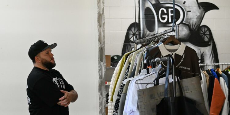 Fashion designer Emmanuel Jesus Cabrera highlights Chicago’s ‘Gente Fina’ through fashion