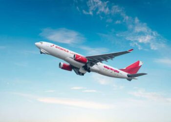 Flowers for Ecuador: Avianca Cargo strengthens its commitment