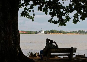 French and US companies to invest $10 billion to extract oil off Suriname's coast
