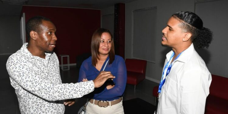 Fujitsu hosts key customers at first Friday Mingle