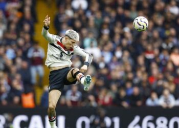 Garnacho out of Argentina squad with knee problem