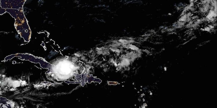 Hurricane Oscar brings winds, heavy rains to eastern Cuba after striking the Bahamas