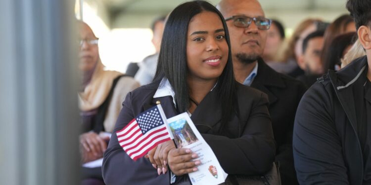 Immigrants become US citizens in Paterson NJ ceremony