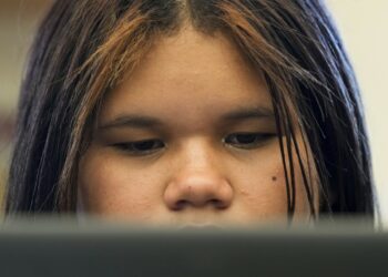 Immigrants to Aurora, Colorado, are welcomed in school, despite politics