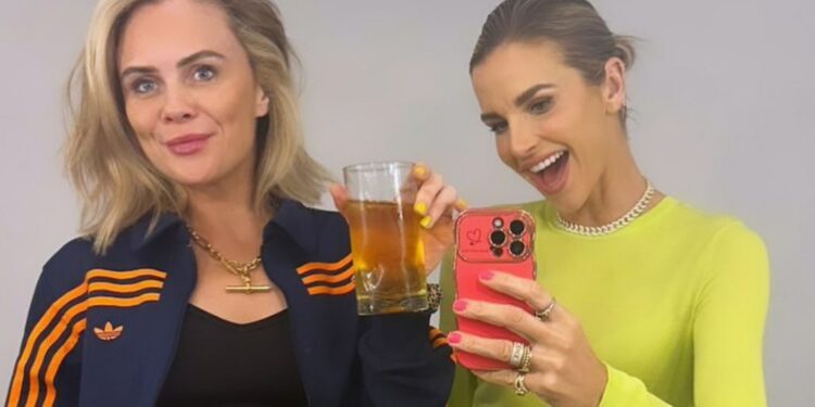 Inside Vogue Williams’ trip to America with pal as they enjoy boozy night out & say they've 'never had so much fun'
