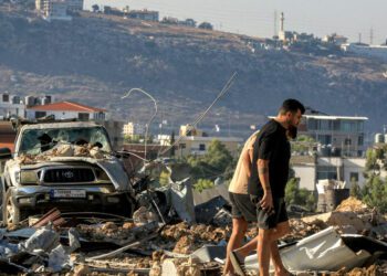 Israel's Netanyahu says troops will keep fighting Hezbollah "with full force" as U.S., France propose cease-fire