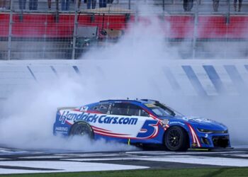 cup kyle larson burns out at charlotte roval (1)