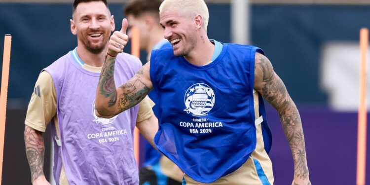 Lionel Messi, Argentina train in Miami amid hurricane watch