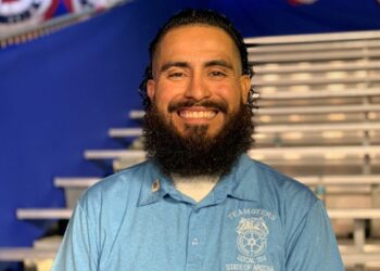 Meet the Republican union leader who introduced Harris at her rally