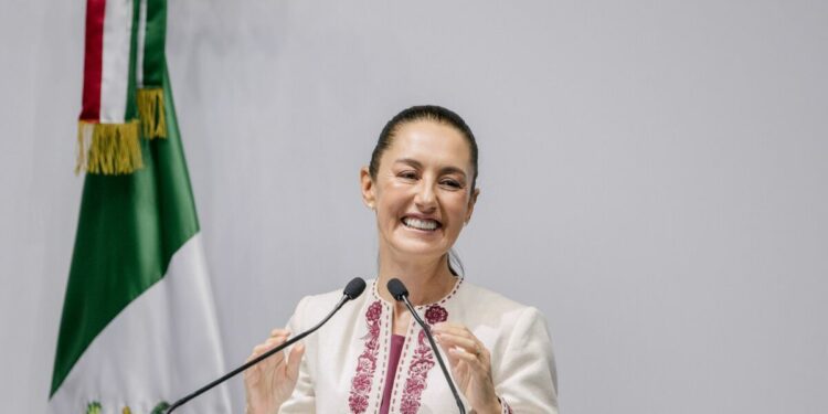 Mexican President Claudia Sheinbaum Plans to Hike Minimum Wage by 12%