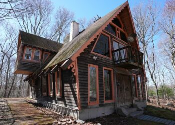 North Kingstown house in TV contest for scariest in America