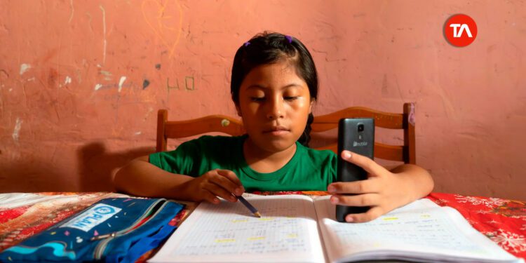 ONG implementa proyecto 'Escuelas Seguras' en Ecuador y tres países