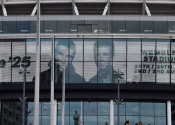 Oasis tickets 2025: Cheapest prices, cities, dates for 'Live Tour' reunion across North America image