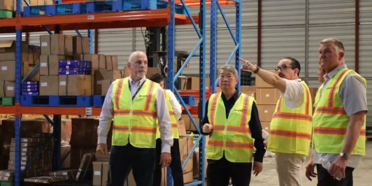 Panamá hub logístico para distribución de repuestos