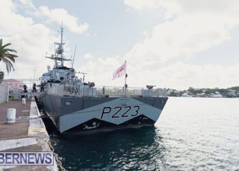 HMS MEDWAY Bermuda Oct 1 2024 (1)