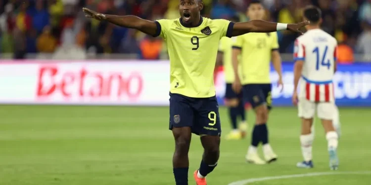 Yeboah entro en el final del partido de Ecuador vs Paraguay. (Foto: Imago)