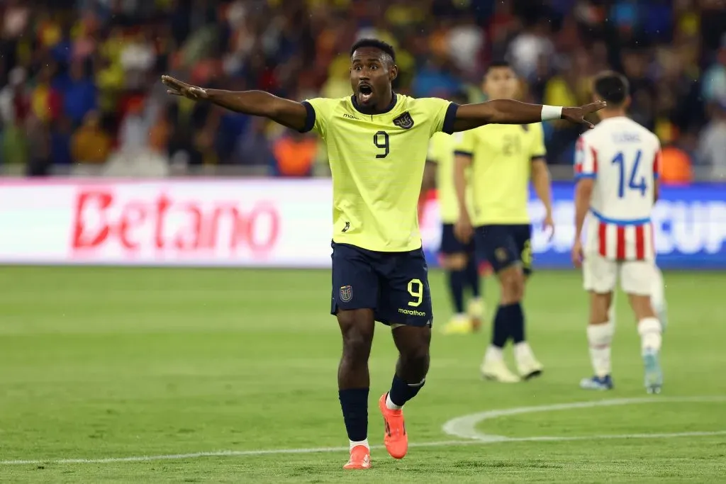 Yeboah entro en el final del partido de Ecuador vs Paraguay. (Foto: Imago)