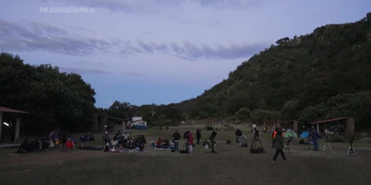 Rare comet draws Mexico’s stargazers to natural reserve spared from light pollution