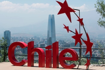 Vista de la ciudad de Santiago desde el cerro San Cristóbal