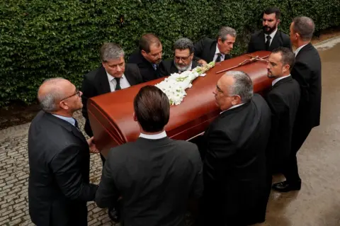 Reuters Montserrat Caballé's coffin in Barcelona, 8 October