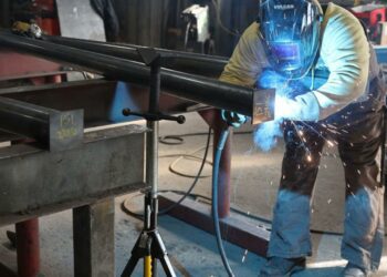 Survey: Manufacturing outlook mostly pessimistic