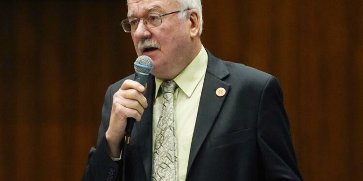 The debate over Arizona's border policing proposition