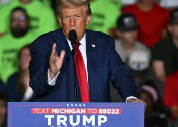 Trump’s True Crowd Size Exposed in Embarrassing Video