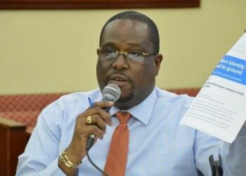 U.S. Virgin Islands' leaders argue about borrowing more