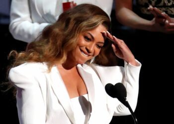 US election latest: Beyonce to perform at Harris rally | US News