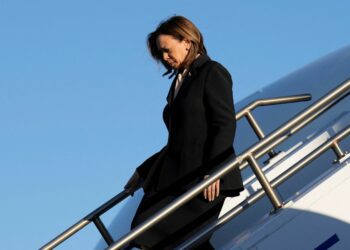 US election latest: Harris sharing stage with Republican - who is urging voters to pick her; Vance defends Trump remarks | US News