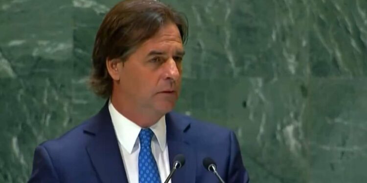 Uruguayan President Lacalle Pou Calls for Action Against Electoral Fraud in Venezuela at the UN