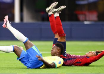 footer bein logo white