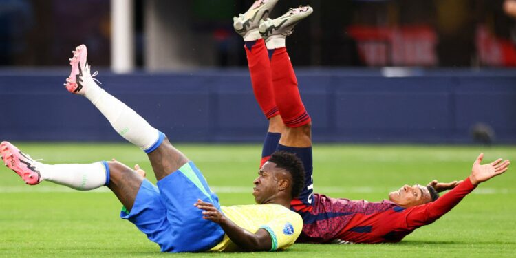 footer bein logo white