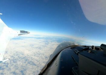 Watch Russian fighter jet fly dangerously close to US F-16