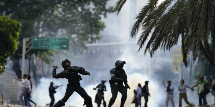 What Venezuela's Turn Away from Democracy Means for US Migration