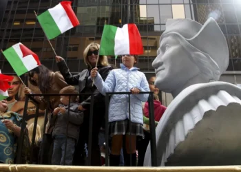 What if Sultan Muhammed XII, not the Catholic Kings, had sent Columbus to America?