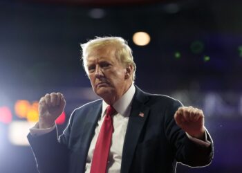 Will America ever admit to being conned by Trump?