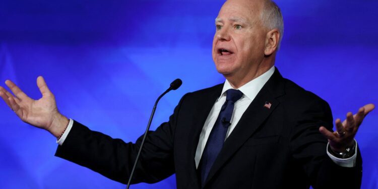 ‘Coach’ Walz set to recruit GOP players in Arizona