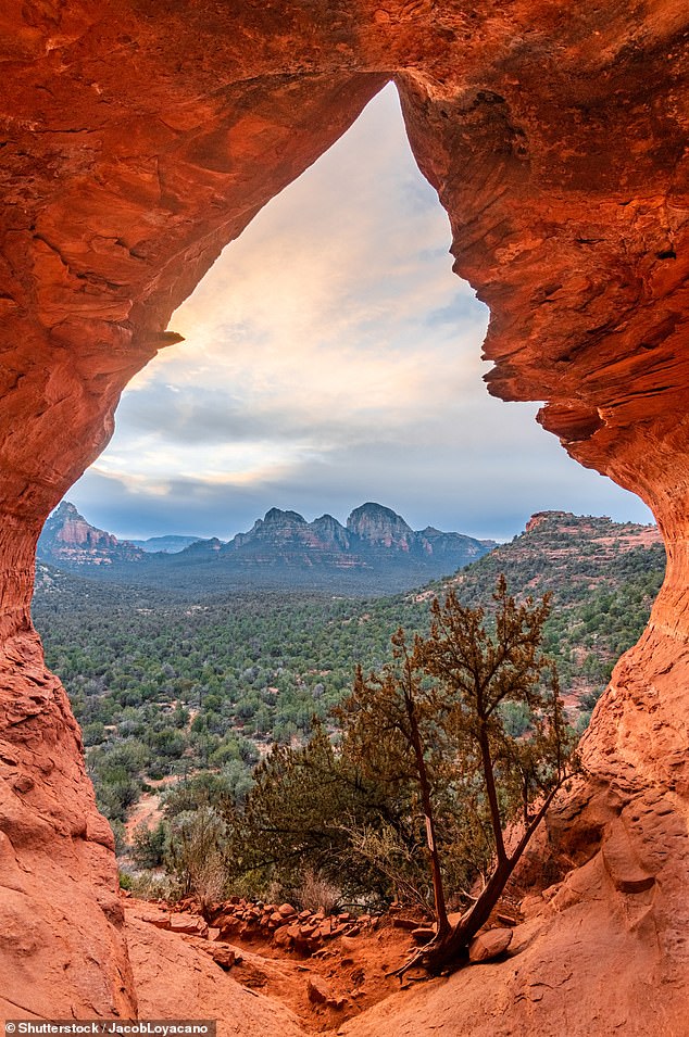 Various reviewers have praised Sedona for its outdoorsy attractions