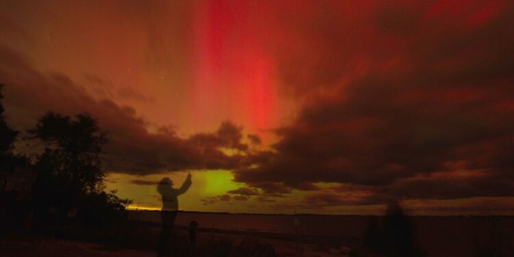 Northern lights should flourish amid solar maximum: How to see auroras