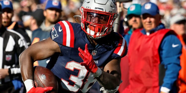 New coaches for the Patriots, Titans focused on winning, not 2025 draft